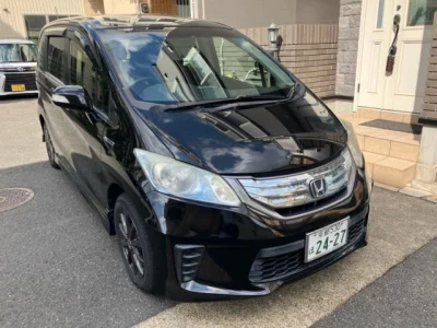 HONDA FREED 2013 с аукциона, 1500cc, пробег 63 000 км