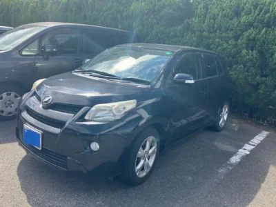 TOYOTA IST