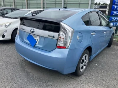 TOYOTA PRIUS PHV