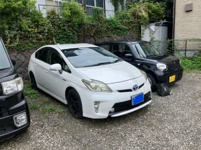 TOYOTA PRIUS 2015 с аукциона, 1800cc, пробег 201 000 км