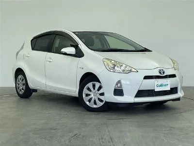TOYOTA AQUA 2014 с аукциона, 1500cc, пробег 23 000 км