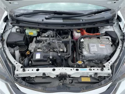 TOYOTA AQUA 2014 с аукциона, 1500cc, пробег 86 000 км
