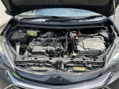 TOYOTA AQUA 2014 с аукциона, 1500cc, пробег 75 000 км