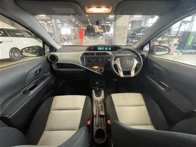 TOYOTA AQUA 2013 с аукциона, 1500cc, пробег 75 000 км
