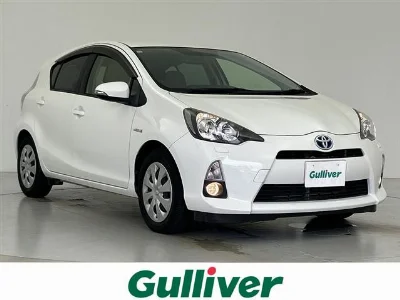 TOYOTA AQUA 2013 с аукциона, 1500cc, пробег 39 000 км