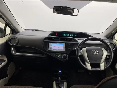 TOYOTA AQUA 2013 с аукциона, 1500cc, пробег 108 000 км