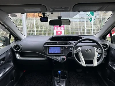 TOYOTA AQUA 2013 с аукциона, 1500cc, пробег 94 000 км