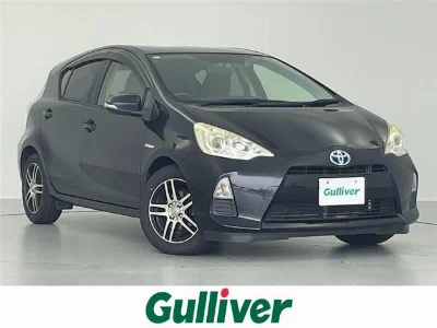TOYOTA AQUA 2013 с аукциона, 1500cc, пробег 66 000 км