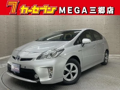 TOYOTA PRIUS 2013 с аукциона, 1800cc, пробег 53 000 км