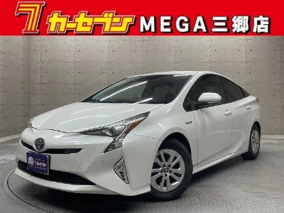 TOYOTA PRIUS 2018 с аукциона, 1800cc, пробег 17 000 км