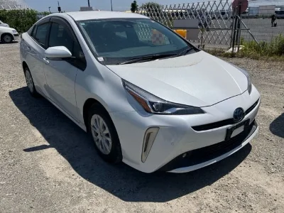 TOYOTA PRIUS 2021 с аукциона, 1790cc, пробег 58 000 км