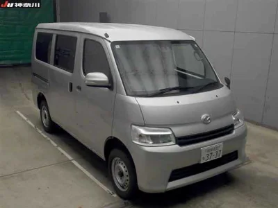 MAZDA BONGO VAN