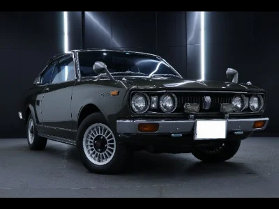 TOYOTA CARINA