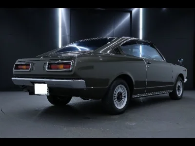 TOYOTA CARINA