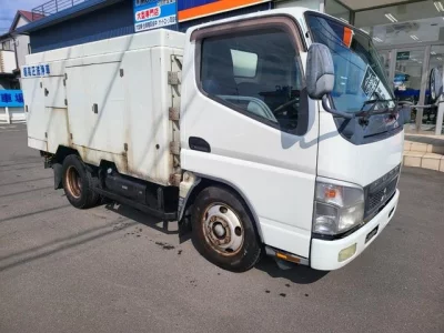 MITSUBISHI CANTER