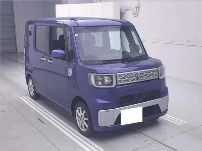 TOYOTA PIXIS MEGA