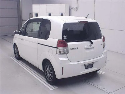 TOYOTA SPADE