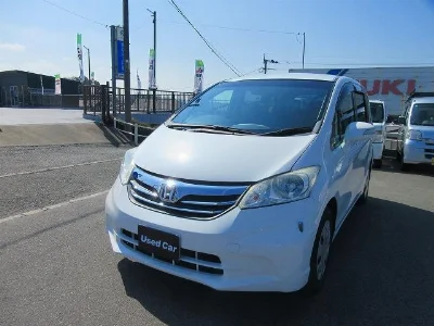 HONDA FREED 2013 с аукциона, 1500cc, пробег 95 000 км