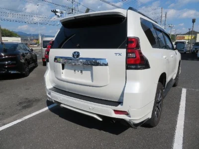 TOYOTA LAND CRUISER PRADO 2023 с аукциона, 2700cc, пробег 32 000 км