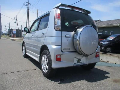 DAIHATSU TERIOS KID 2010 с аукциона, 660cc, пробег 88 000 км