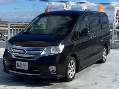 NISSAN SERENA  с аукциона, 2000cc, пробег 92 000 км