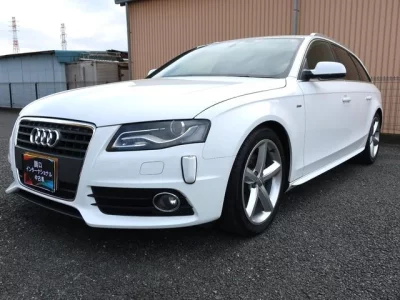 AUDI A4 AVANTE