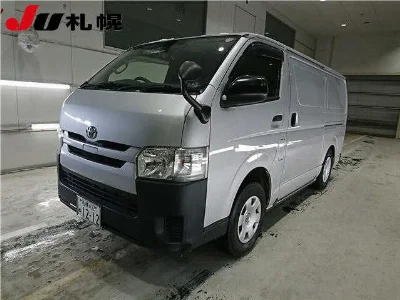 TOYOTA HIACE VAN с аукциона, 2800cc, пробег 33 000 км