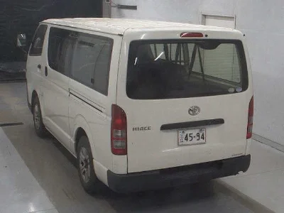 TOYOTA HIACE VAN с аукциона, 3000cc, пробег 165 000 км
