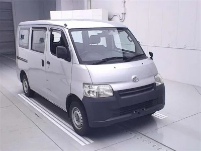 TOYOTA TOWN ACE VAN