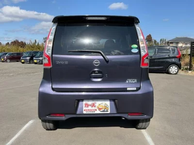 NISSAN DAYZ 2015 с аукциона, 660cc, пробег 81 000 км