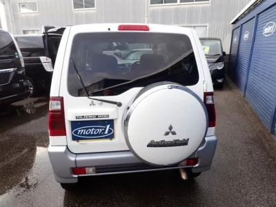 MITSUBISHI PAJERO MINI