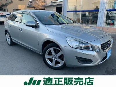 VOLVO V60 2011 с аукциона, 1600cc, пробег 85 000 км