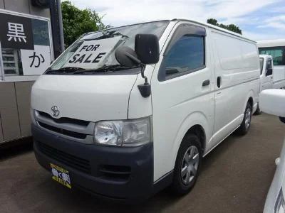 TOYOTA REGIUS ACE VAN