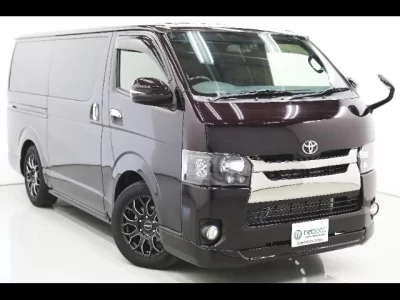 TOYOTA HIACE VAN