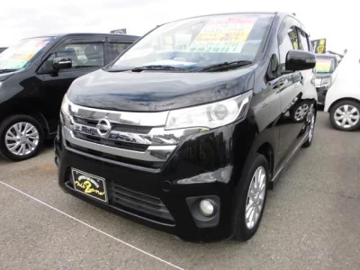 NISSAN DAYZ 2014 с аукциона, 660cc, пробег 67 000 км