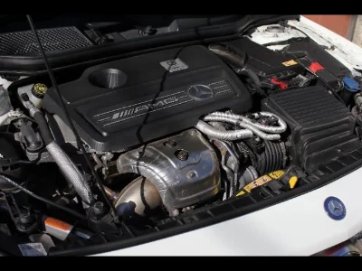 MERCEDES BENZ AMG GLA