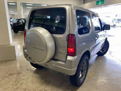 SUZUKI JIMNY 2015 с аукциона, 660cc, пробег 43 000 км