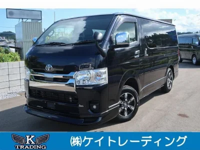 TOYOTA HIACE VAN 2022 с аукциона, 2800cc, пробег 90 000 км