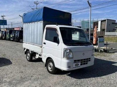 NISSAN CLIPPER TRUCK