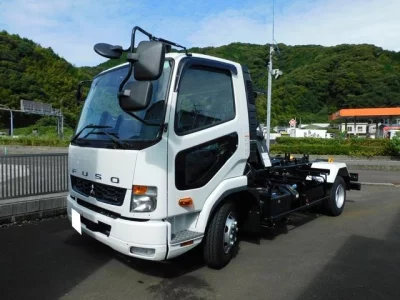 MITSUBISHI FUSO FIGHTER