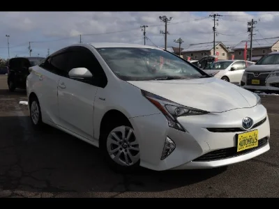 TOYOTA PRIUS 2017 с аукциона, 1800cc, пробег 108 000 км