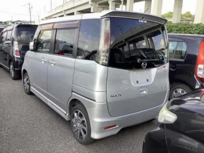NISSAN ROOX 2012 с аукциона, 660cc, пробег 83 000 км