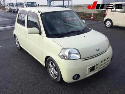 DAIHATSU ESSE