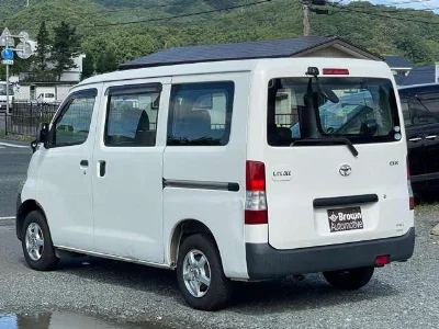TOYOTA LITE ACE VAN
