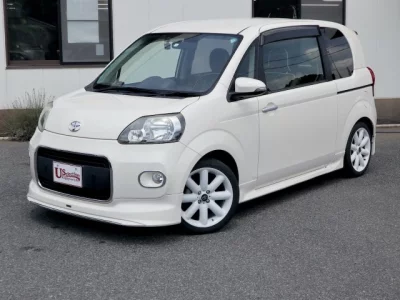 TOYOTA PORTE