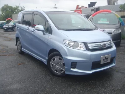 HONDA FREED SPIKE