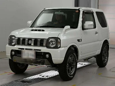 SUZUKI JIMNY 2017 с аукциона, 660cc, пробег 33 000 км