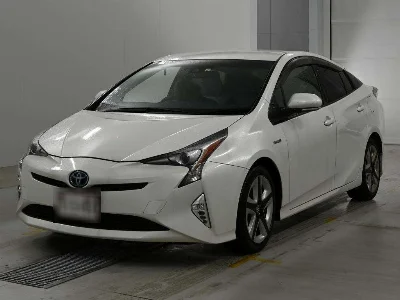 TOYOTA PRIUS 2015 с аукциона, 1800cc, пробег 176 000 км