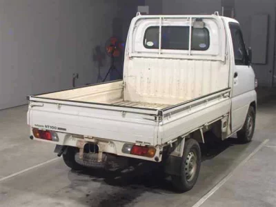 NISSAN CLIPPER TRUCK