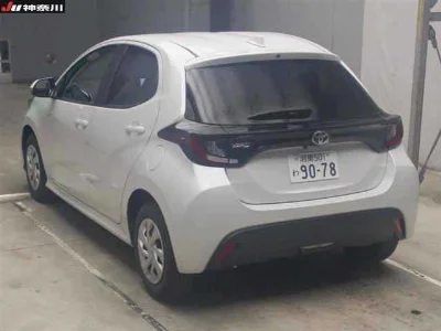 TOYOTA YARIS 2025 с аукциона, 1000cc, пробег 14 000 км